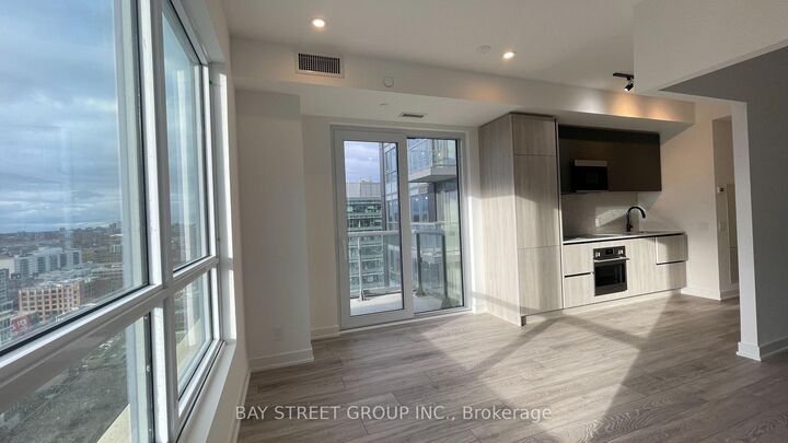 Property Photo:  108 Peter Street 2111  ON M5V 0W2 