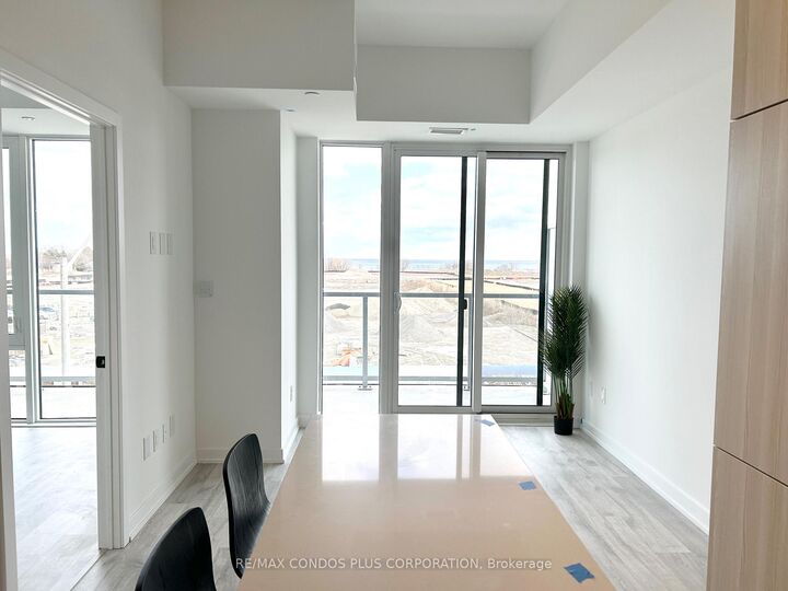 Property Photo: 220 Missinnihe Way 320 ON L5H 0A9