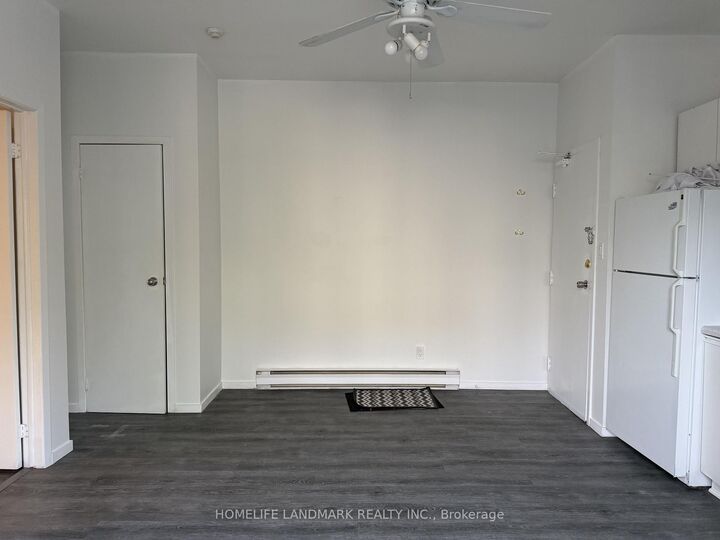 Property Photo: 968 Bathurst Street ON M5R 3G6