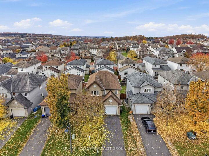 Property Photo:  266 Mica Street  ON K4K 0E2 