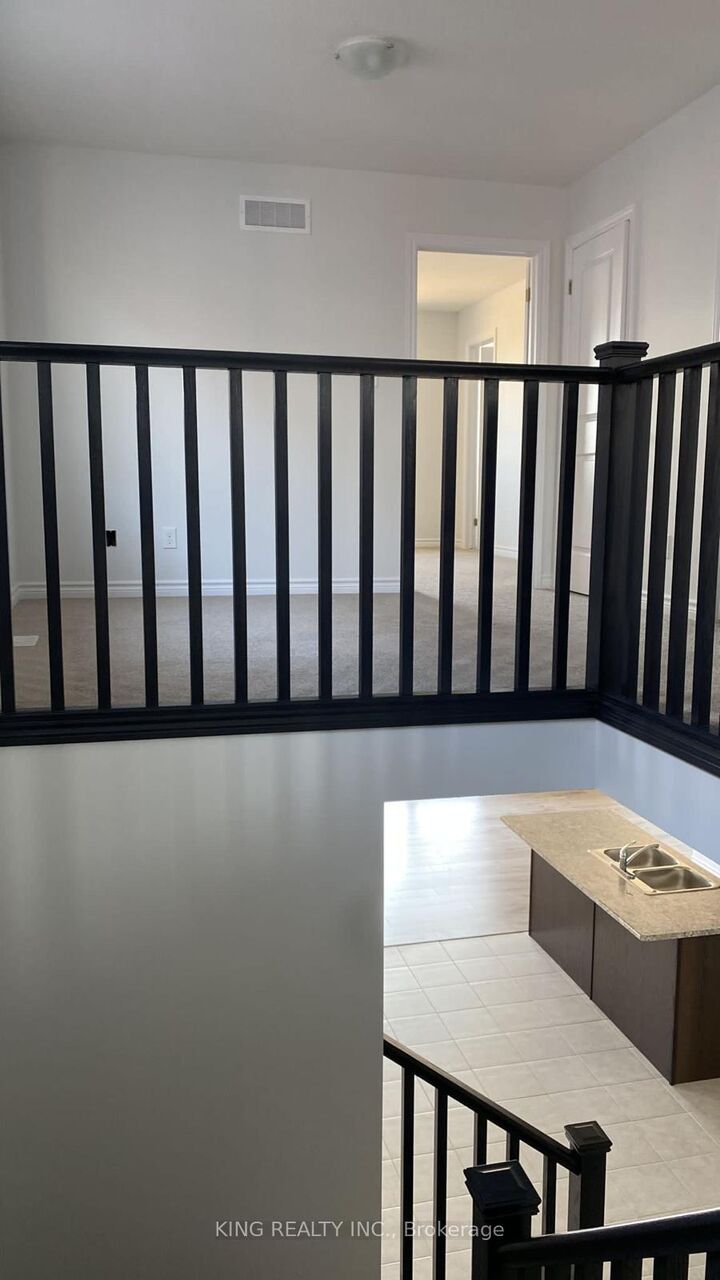 Property Photo:  293 Kennington Way  ON N6L 0H4 