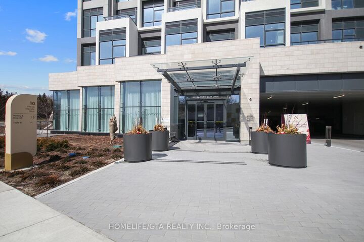 Property Photo: 10 Inn On The Park Drive 307 ON M3C 0P9