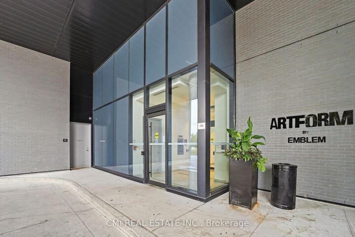 Property Photo:  86 Dundas Street E 1101  ON L5A 0B1 