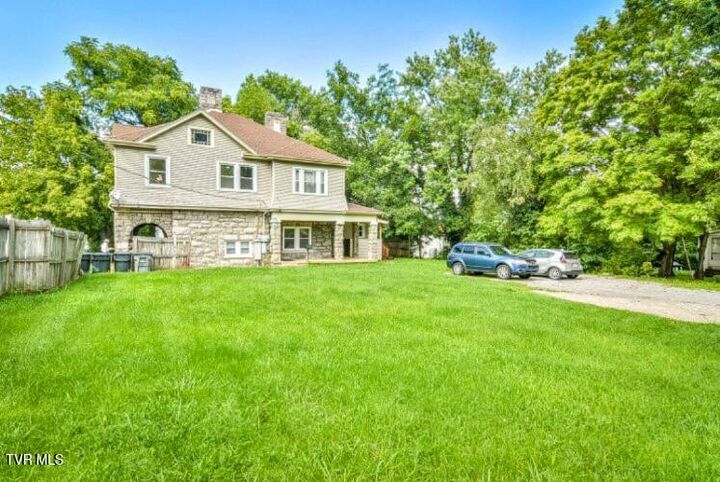 Property Photo: 311 12th Street TN 37620