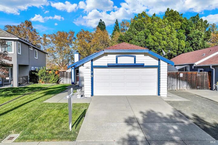 Property Photo: 643 Colemanite Circle CA 95687