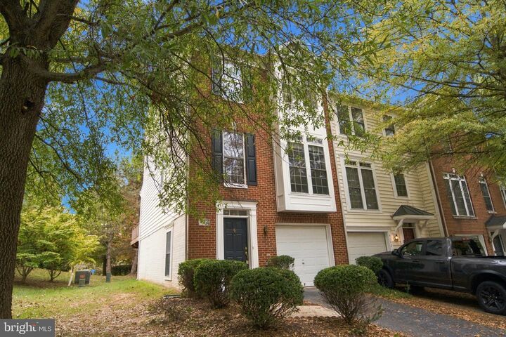 Property Photo:  4144 Fairfax Center Creek Drive  VA 22030 