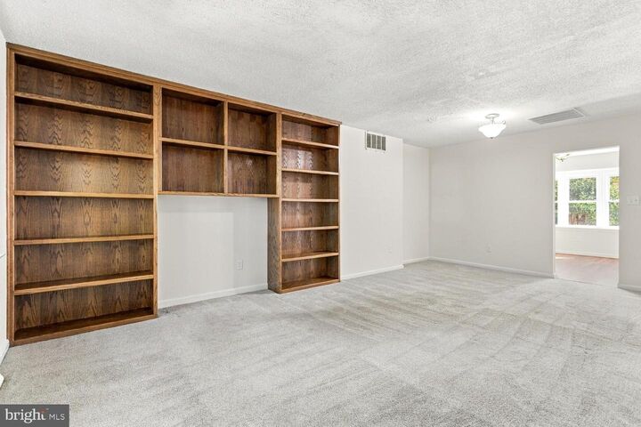 Property Photo:  22446 Greenview Court  MD 20634 