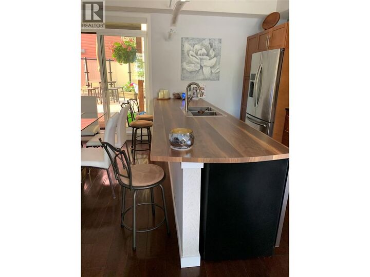 Property Photo: 2011 Agassiz Road 102 BC V1Y 9Z8