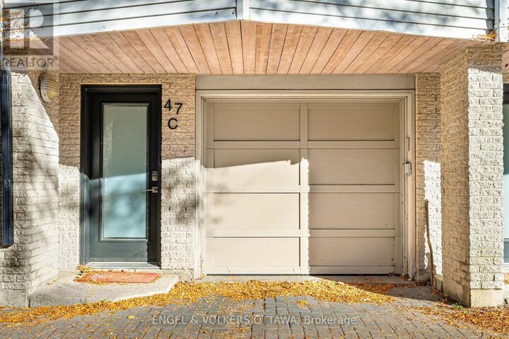 Property Photo: 47 Ontario Street C ON K1K 1L1