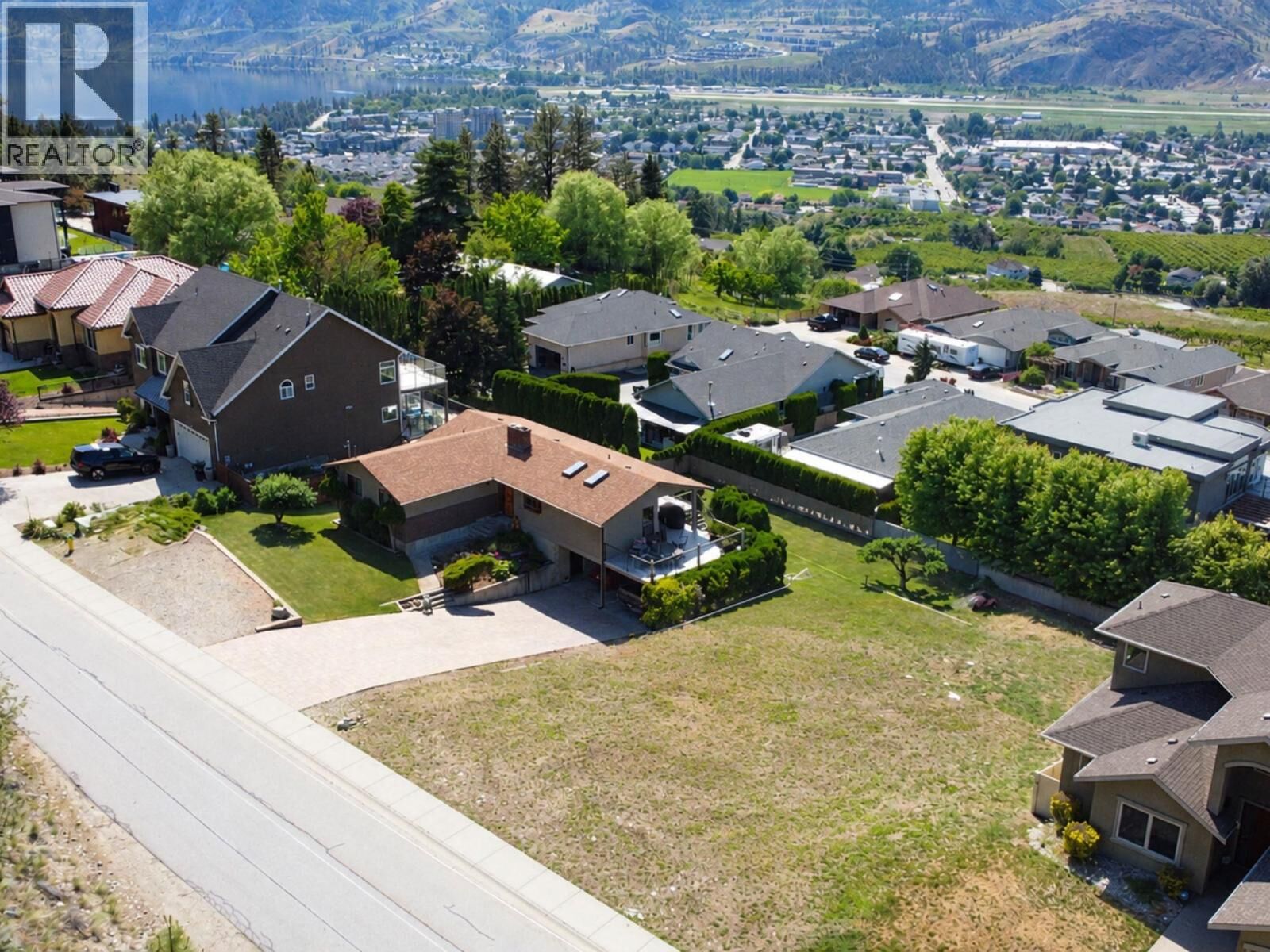 Property Photo:  2931 Juniper Drive  BC V2A 7T1 