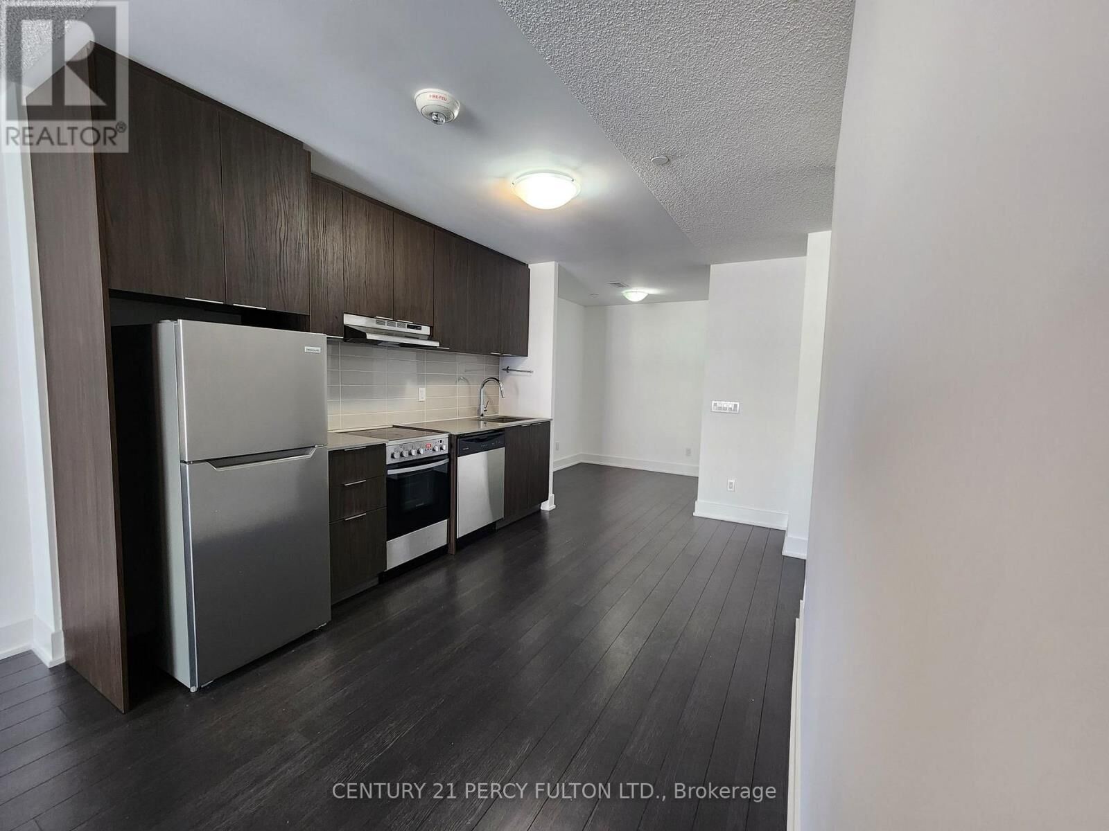 Property Photo: 18 Millwood Road R215 ON M4S 0C2