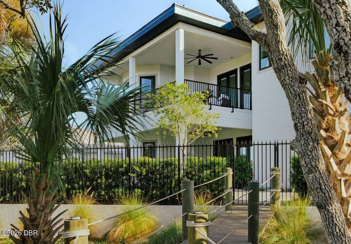Property Photo:  801 N Flagler Avenue  FL 32136 