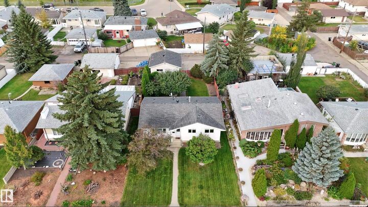 Property Photo: 13304 73 Street NW AB T5C 0T8