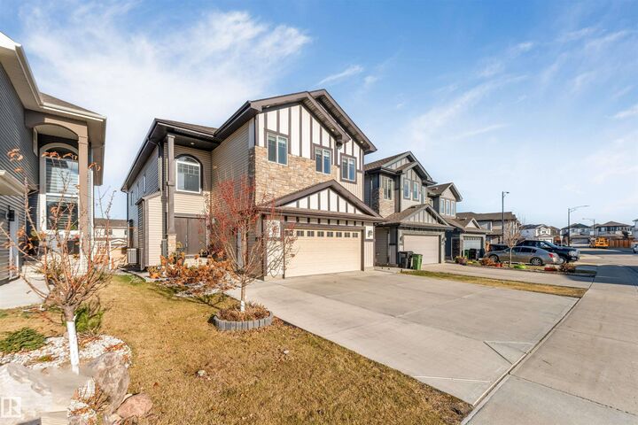 Property Photo: 2512 13 Avenue NW AB T6T 2J9