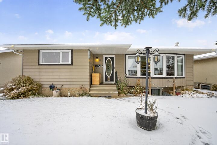 Property Photo: 19 Belleville Avenue AB T7X 1J6