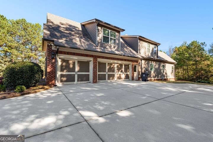 Property Photo:  417 Arbor Springs Pkwy  GA 30265 