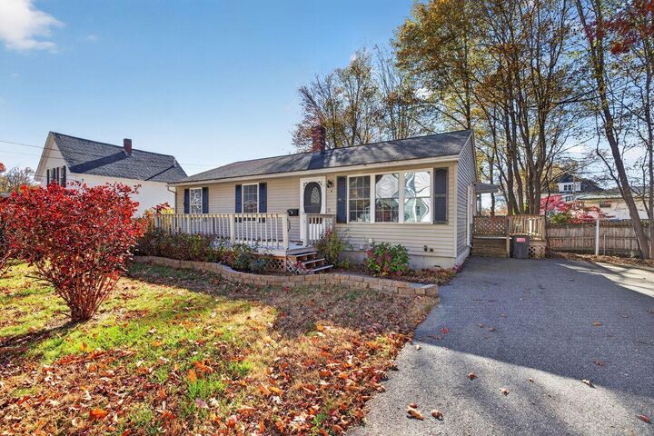 Property Photo:  9 Lafayette Street  ME 04073 