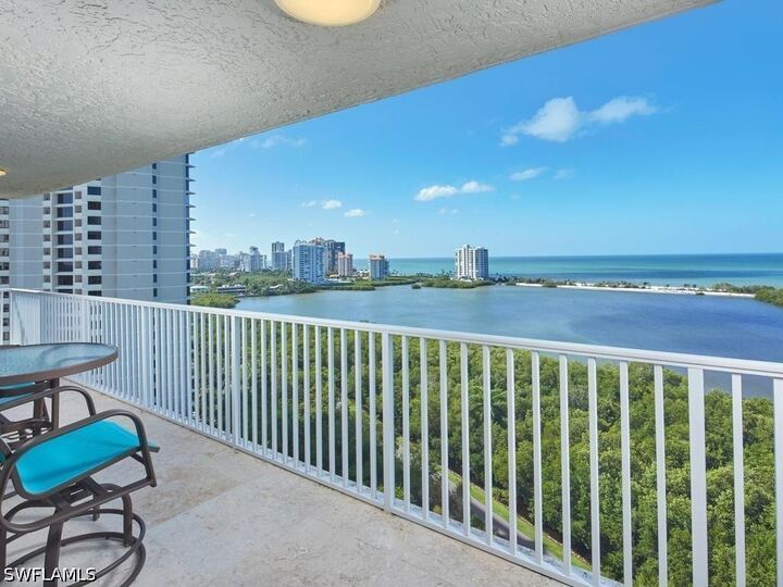 Property Photo:  5550 Heron Point Drive 1501  FL 34108 