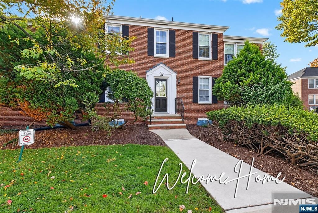 Property Photo:  101 Gates Avenue E4  NJ 07042 