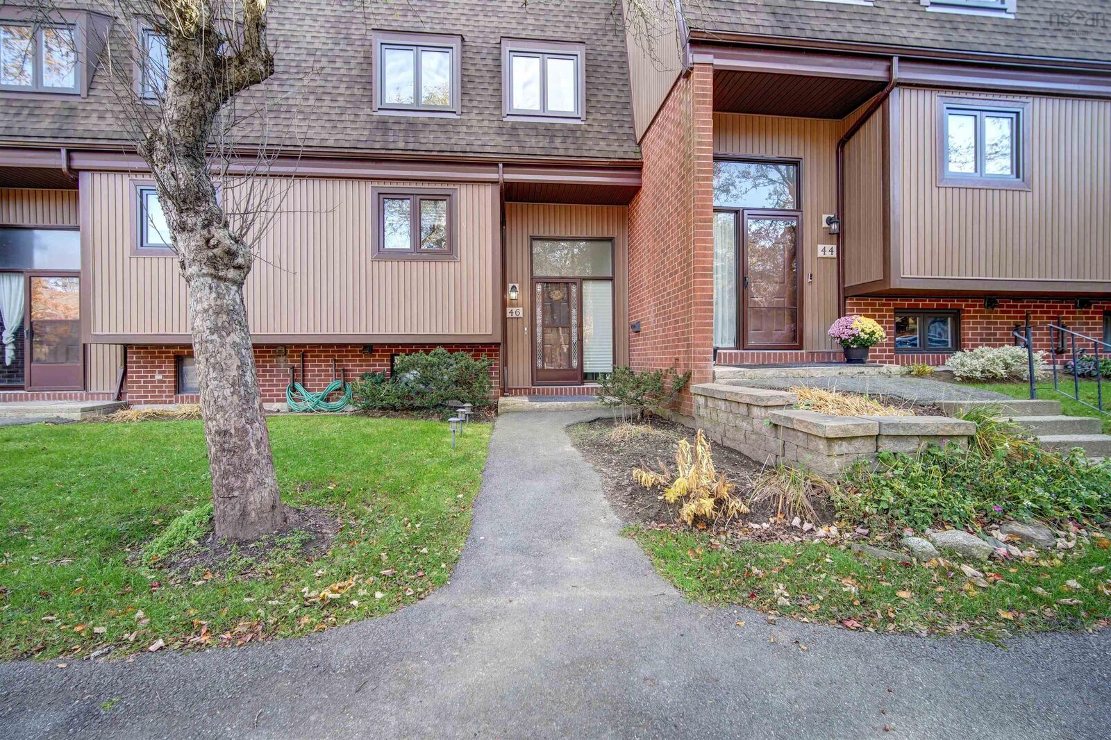 Property Photo:  46 Hanover Court  NS B3M 3K6 