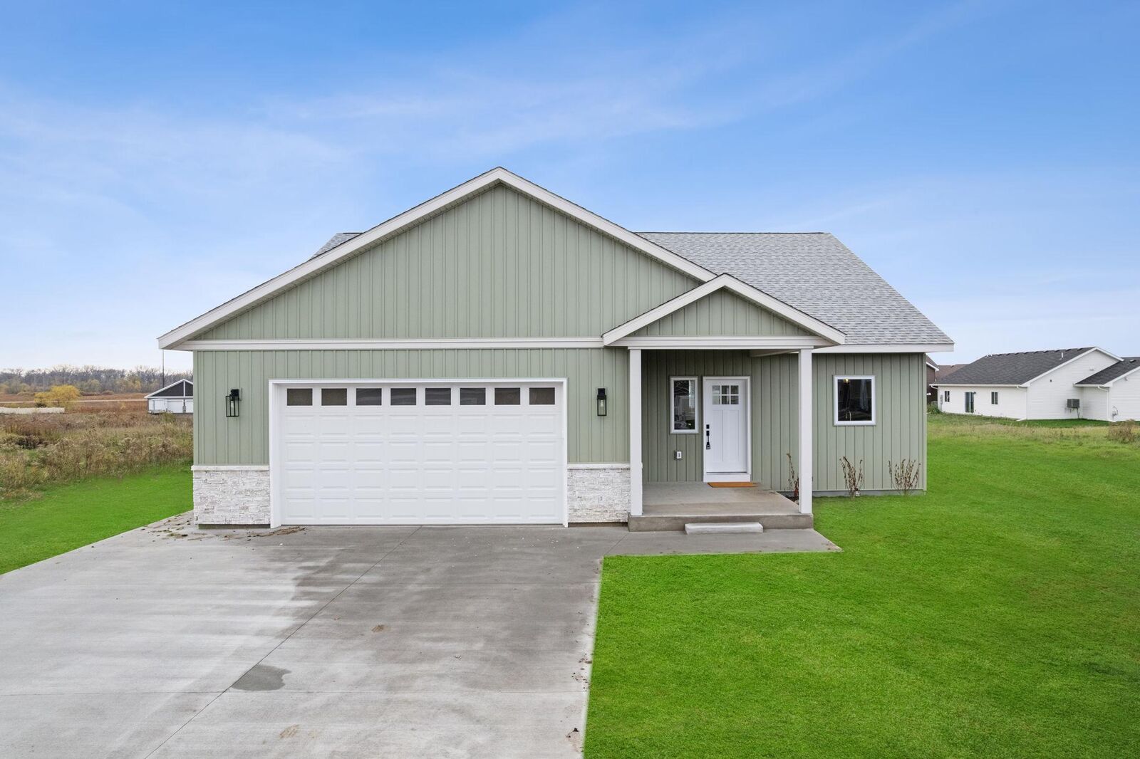 Property Photo:  1009 Misty Curve  MN 55313 