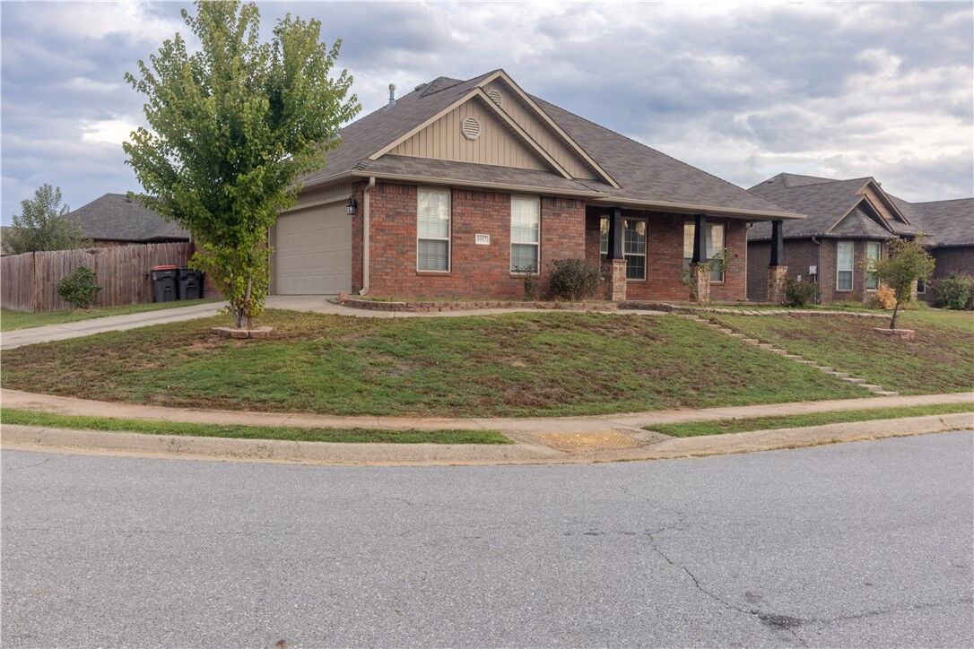 Property Photo: 1017 Glass Street AR 72718