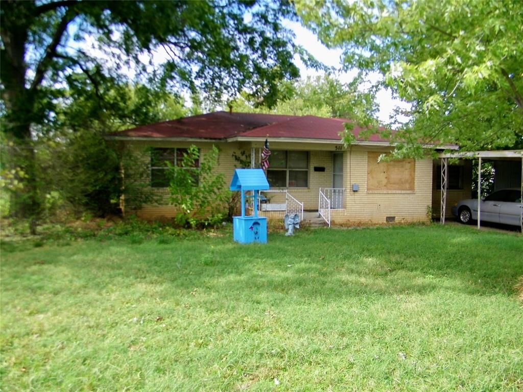 Property Photo: 511 S 8th Street OK 73055