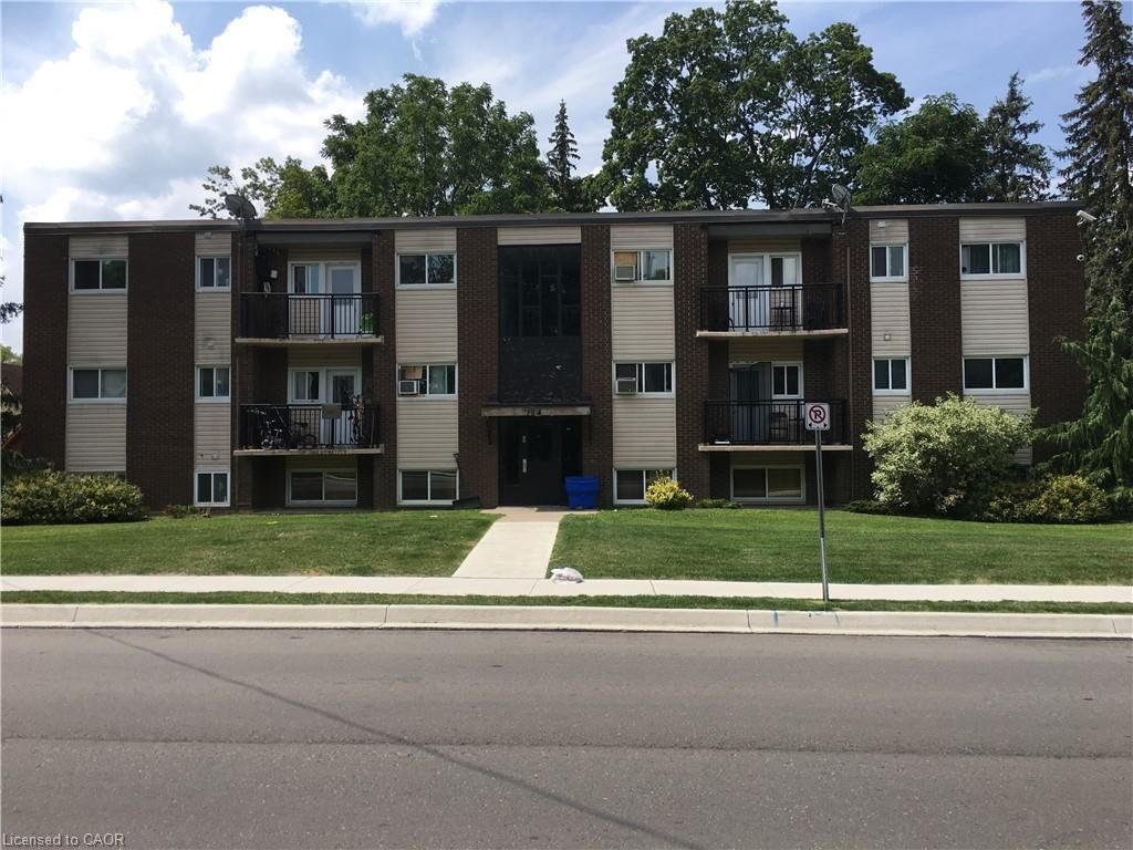 Property Photo:  154 Elgin Street N 3  ON N1R 5H8 