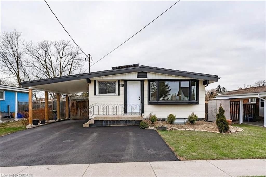 Property Photo: 134 Deschene Avenue 2 ON L9A 3K1