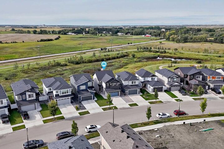 Property Photo: 31 Memorial Parkway AB T4E 3B7