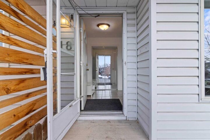 Property Photo: 18 Fonda Crescent SE AB T2A 5S6