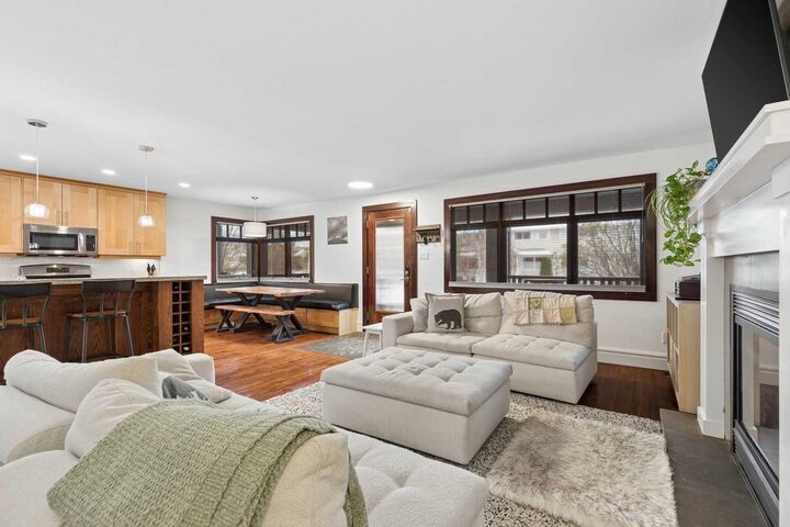 Property Photo: 3212 30 Street SW AB T3E 2M7