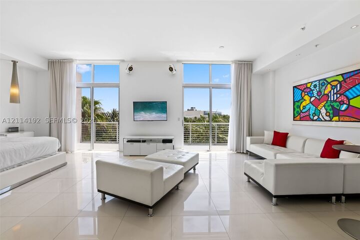 Property Photo: 2001 Meridian Ave 506 FL 33139