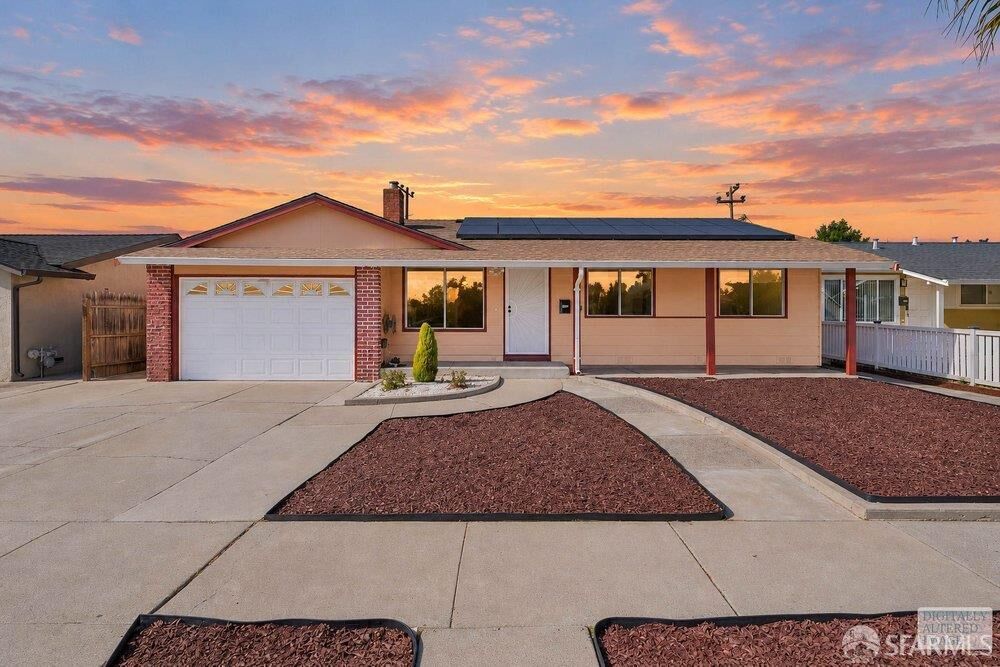 Property Photo:  39393 Sundale Drive  CA 94538 
