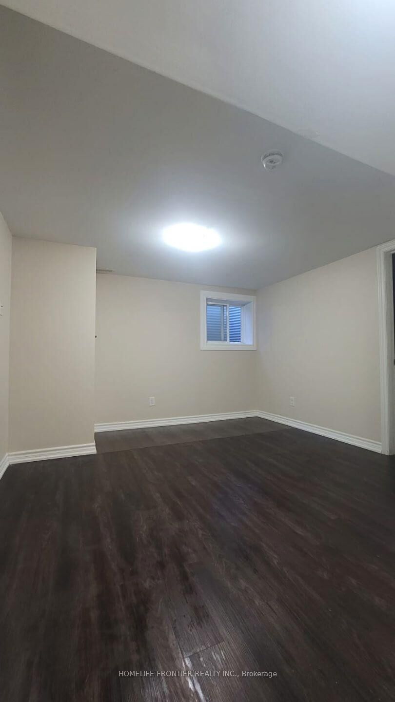 Property Photo:  84 Apache Trail Bsmt  ON M2H 2H9 