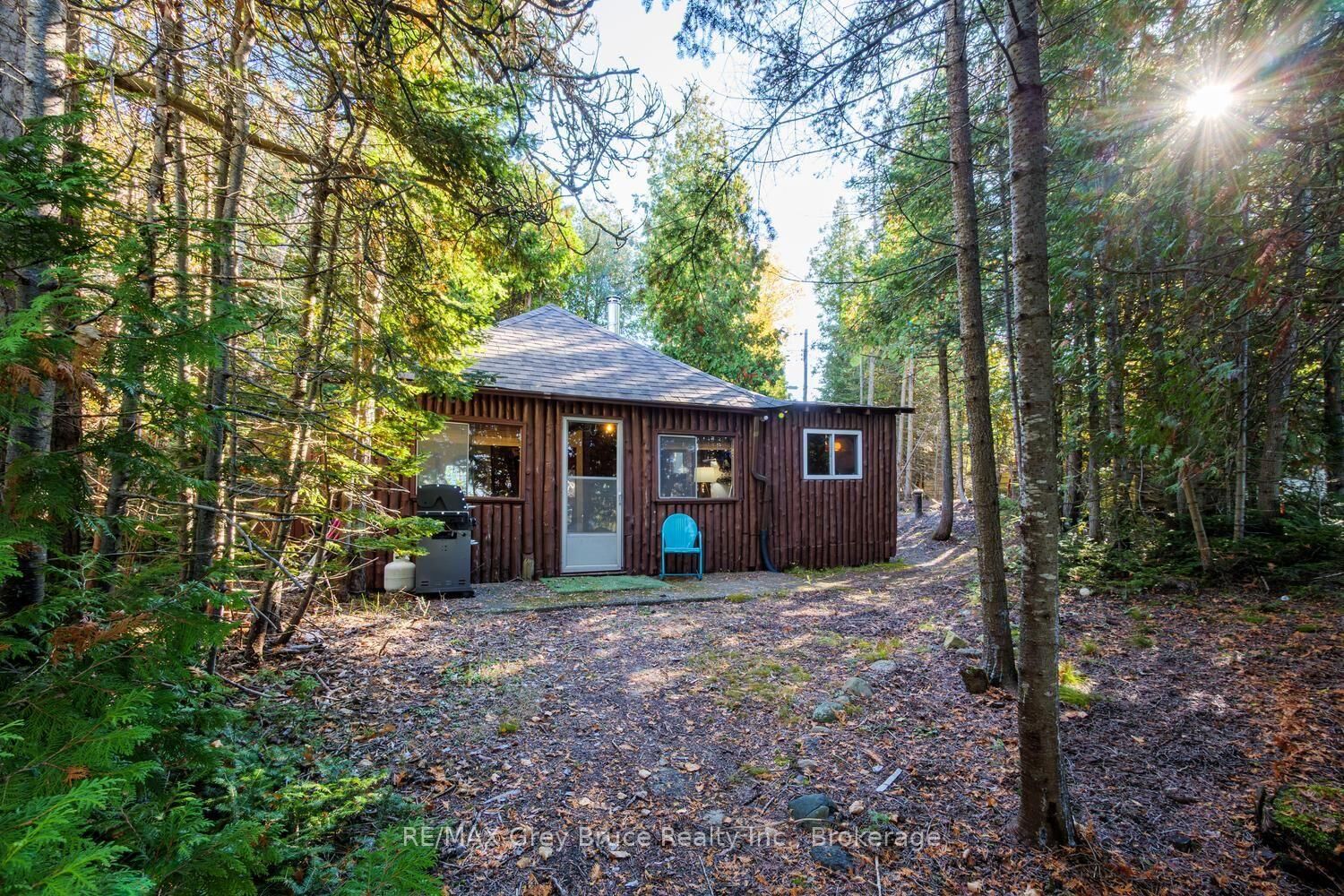 Property Photo: 382 Eagle Road ON N0H 2R0