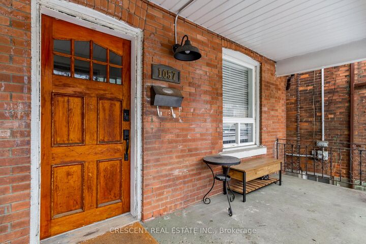 Property Photo:  1057 Davenport Road Lower  ON M6G 2C2 