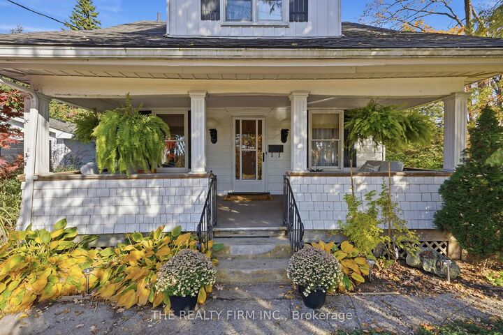 Property Photo: 781 Commissioners Road W ON N6K 1C1