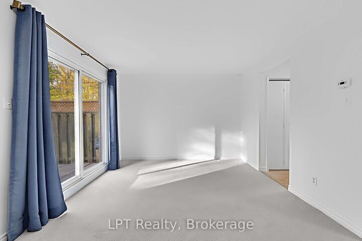 Property Photo: 67 Fittons Road E 28 ON L3V 2J2