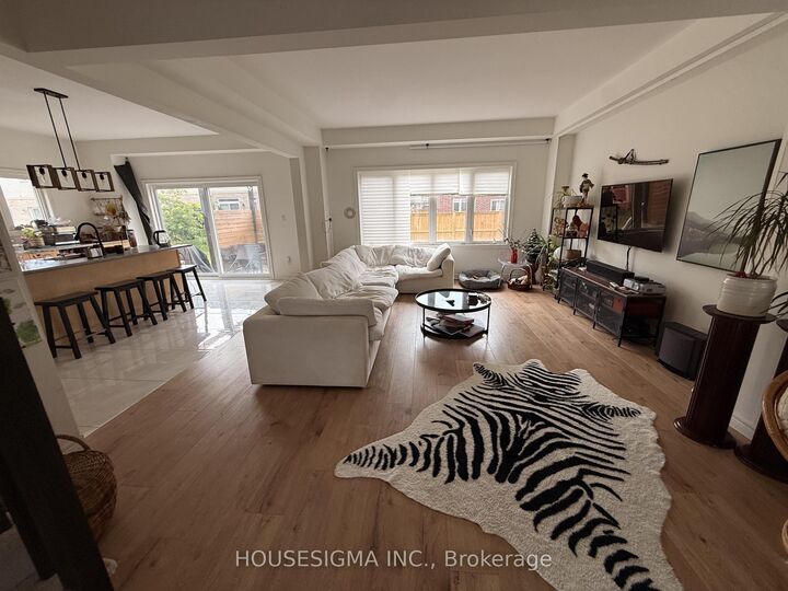 Property Photo:  20 Overholt Drive  ON L2V 0G5 