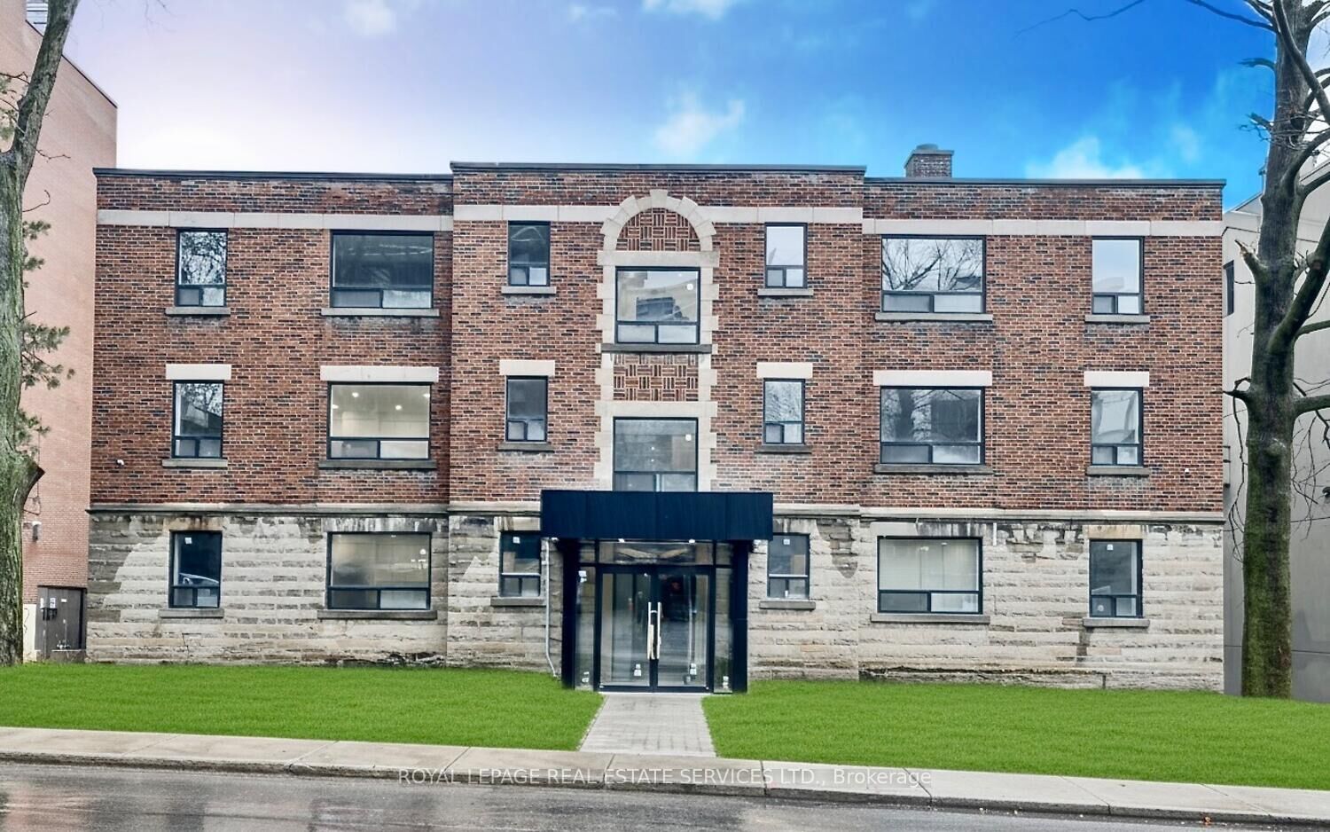 Property Photo:  20 Duke Street 21  ON L8P 1X1 