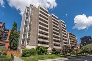 Property Photo: 141 Somerset Street W 1202 ON K2P 2H1
