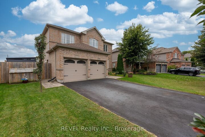 Property Photo:  8730 Milomir Street  ON L2H 0A7 
