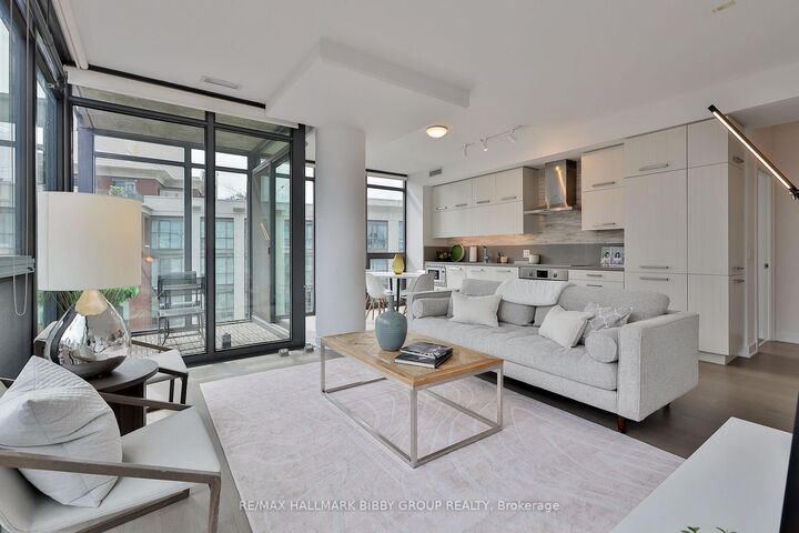 Property Photo:  15 Beverley Street 710  ON M5T 1X8 