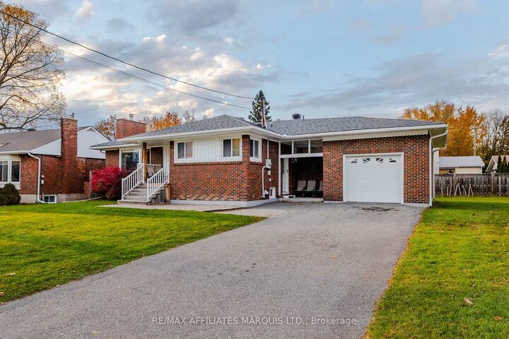 Property Photo: 1307 Princess Street ON K6J 1S4