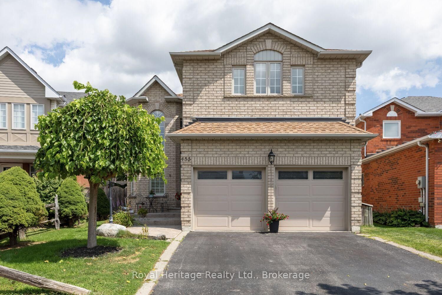 Property Photo: 455 Ormond Drive ON L1K 2L8
