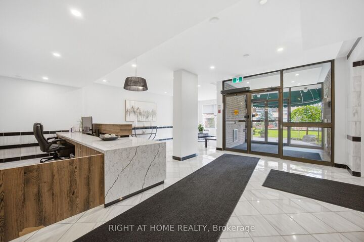 Property Photo: 250 Davis Drive 311 ON L3Y 7T7