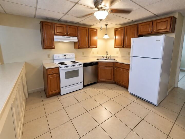 Property Photo:  621 Park St A  PA 15419 