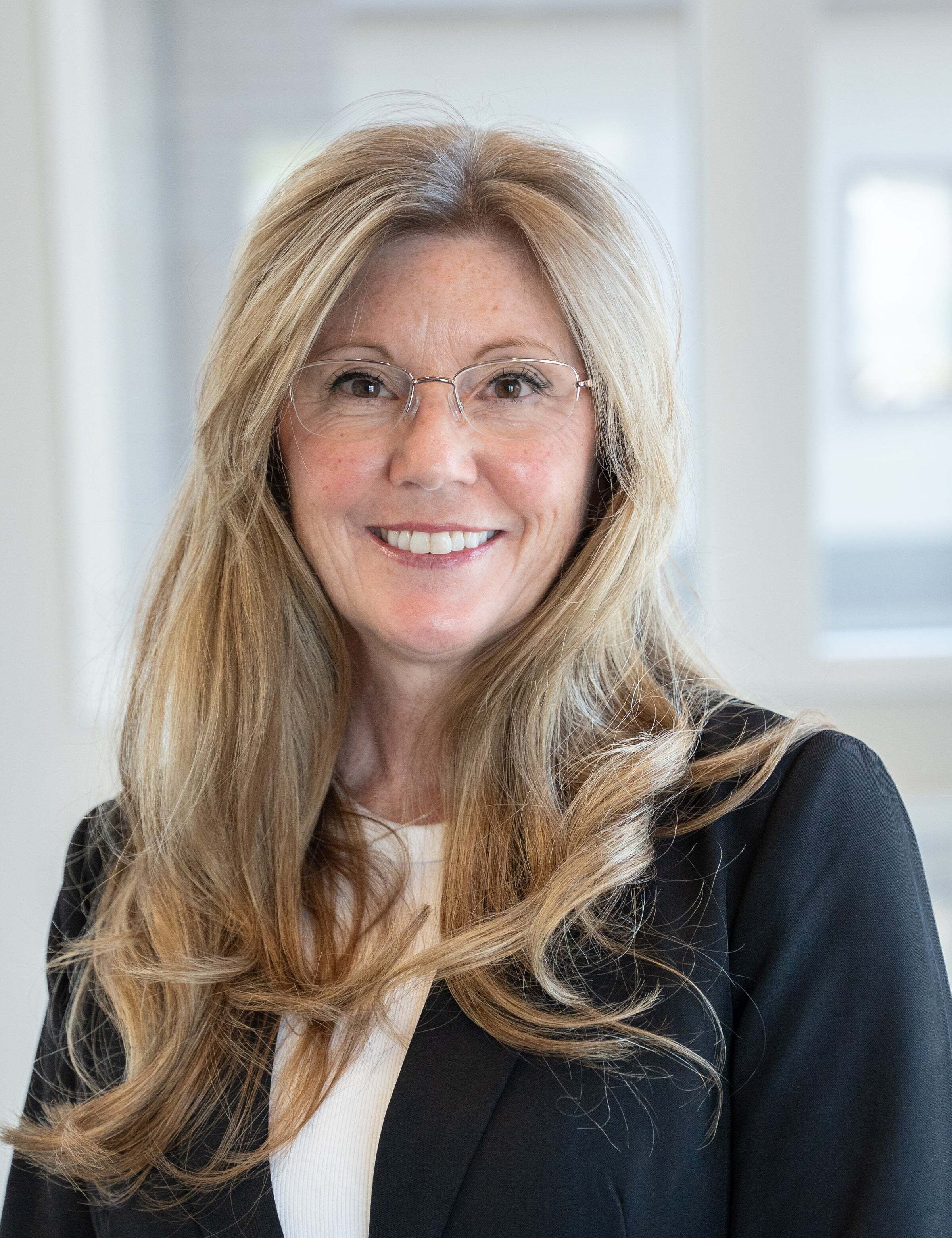 Melissa Larratt, Real Estate Broker/Real Estate Salesperson in Spokane Valley, Tomlinson