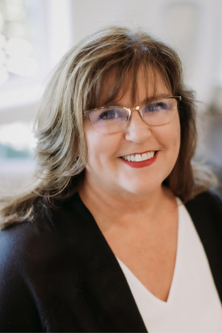 Robin Stucker, Real Estate Salesperson in Vacaville, Kappel Gateway Realty